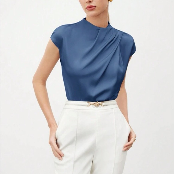 Luxe black elegant pleated blouse - Picture 14 of 16